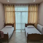 Vadeha Hotel *