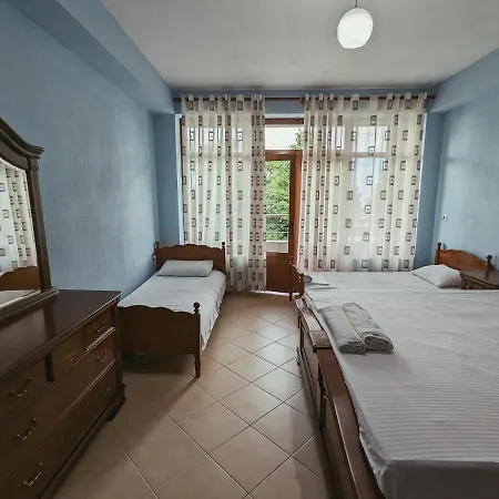 Vadeha Hotel *