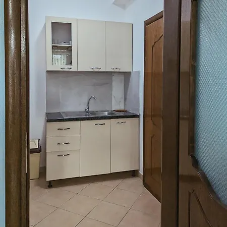 Vadeha Hotel *