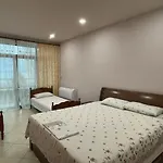 Vadeha Hotell *