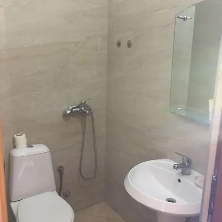 Vadeha Hotell *
