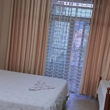 Hotell Vadeha *